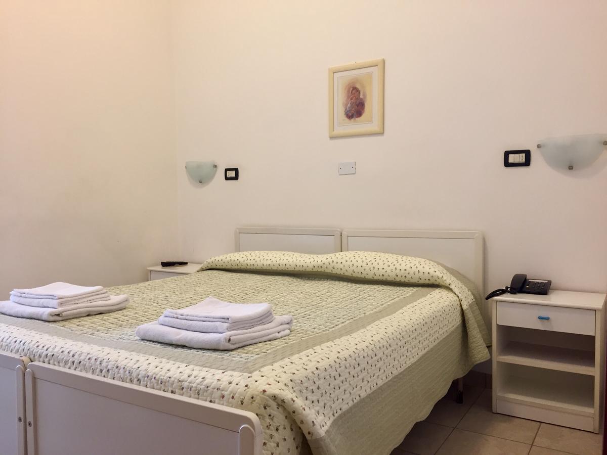 Hotel Aquila Azzurra Rimini Exterior photo